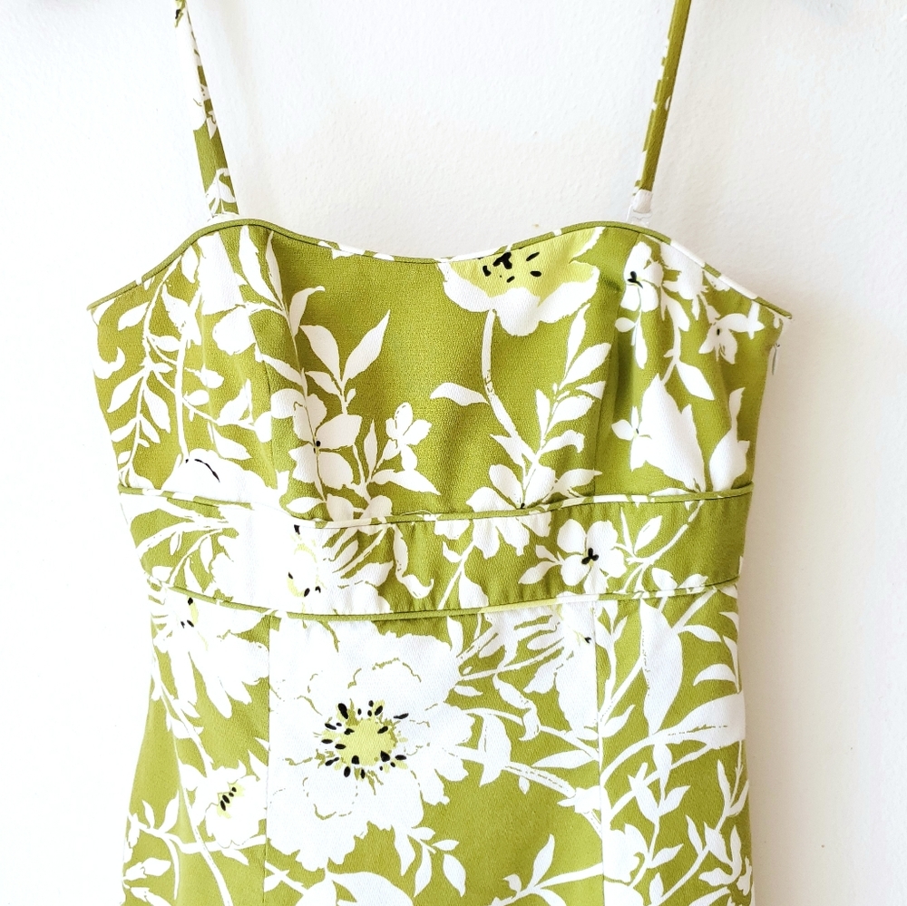 ANN TAYLOR Spring moody floral lime green lined - Picture 2 of 8